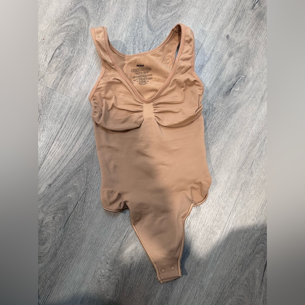 Skims Bodysuit